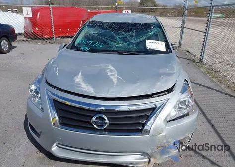 2014 Nissan Altima 2.5 S z USA, uszkodzony, nr VIN 1N4AL3AP5EC118226